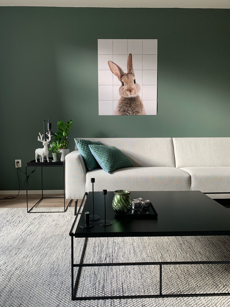 groene-muur-konijnen-poster-woonkamer