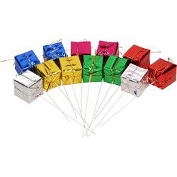 36x Cadeau prikkers/stekers decoratie materiaal 3 x 3 x 3 cm - Kerststukjes