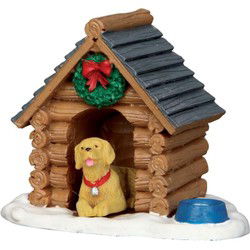 Log cabin dog house