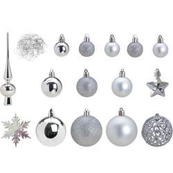 Pakket met 110x stuks kunststof kerstballen/ornamenten met piek zilver - Kerstbal