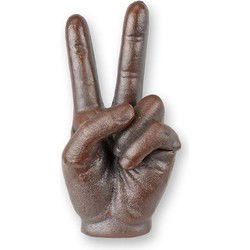 Gietijzeren sculptuur van een v-teken hand - roest look
