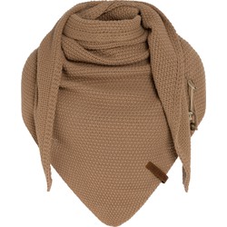 Knit Factory Coco Gebreide Omslagdoek - Driehoek Sjaal Dames - Nude - 190x85 cm - Inclusief sierspeld