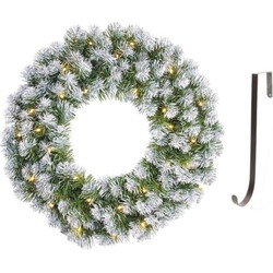 Kerstkrans/deurkrans groen verlichting 30 lampjes en sneeuw 60 cm met ijzeren hanger - Kerstkransen