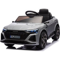 Audi S Q8, 12-volt elektrische kinderauto met rubberen banden, lederen zitje en meer.