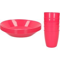 Kunststof ontbijt/diner 9x diep bordjes 21 cm en 10x bekertjes 300 ML set roze - Campingborden