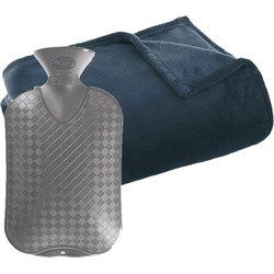 Fleece deken/plaid Navy Blauw 130 x 180 cm en een warmwater kruik 2 liter - Plaids