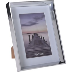 Kunststof fotolijst zilver geschikt voor een foto van 10 x 15 cm - Fotolijsten