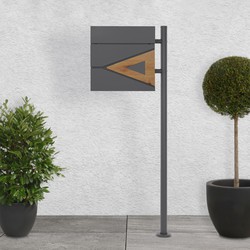 Staande brievenbus met krantenvak 37x36,5x11 cm antraciet/houtlook van staal ML design, modern driehoekig ontwerp, stahoogte 120 cm antraciet