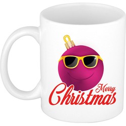 Kerstcadeau mok / beker Merry Christmas roze smiley kerstbal 300 ml - Bekers