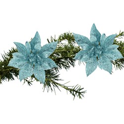 2x stuks kerstboom decoratie bloemen ijsblauw glitter op clip 15 cm - Kersthangers