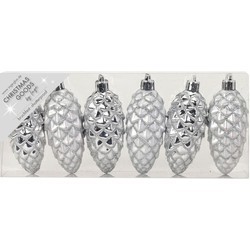 Christmas goods Kersthangers - 6x - dennenappels - zilver - 9 cm - Kersthangers