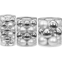 62x stuks glazen kerstballen elegant zilver mix 4, 6 en 8 cm glans en mat - Kerstbal