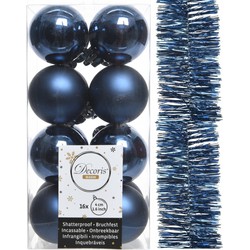 Decoris kerstballen en kerstslinger 17x stuks donkerblauw kunststof - Kerstbal
