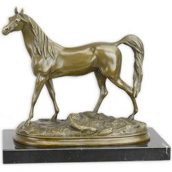 BRONZEN BEELD VAN IBRAHIM, HET ARABISCHE PAARD