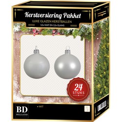 Winter witte Kerstversiering Kerstballen 24-delig 6 en 8 cm - Kerstbal