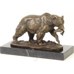 A BRONZE SCULPTURE OF A GRIZZLY BEAR