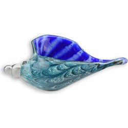A MURANO STYLE GLASS CONCH SHELL
