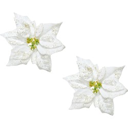 2x stuks decoratie bloemen kerstster wit glitter op clip 20 cm - Kunstbloemen