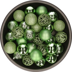 Kunststof kerstballen 37x stuks groen 6 cm - Kerstbal