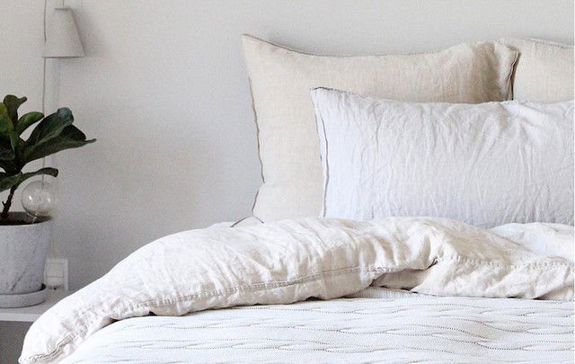 Shop the look: all white slaapkamer