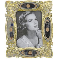 A RESIN PHOTO FRAME
