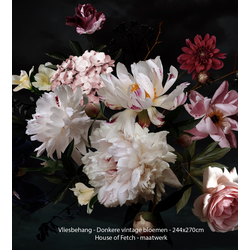 Vliesbehang - Donkere vintage bloemen - 300x250cm - Zelfklevend - House of Fetch - maatwerk
