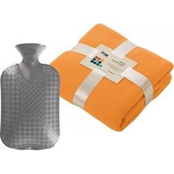 Fleece deken/plaid - oranje - 130 x 170 cm - kruik - 2 liter - Plaids