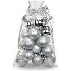 20x stuks kunststof kerstballen zilver mix 6 cm in giftbag - Kerstbal