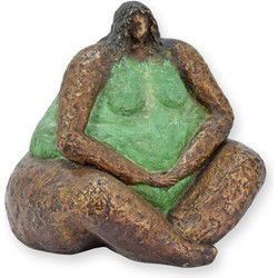 A BRONZE SCULPTURE OF A FAT LADY SITTING