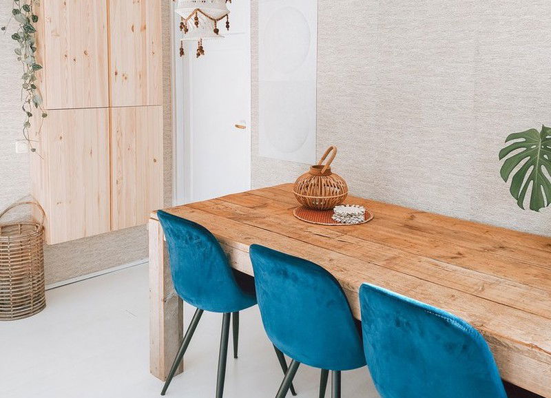Gekleurde eetkamerstoelen die jouw kamer helemaal afmaken 