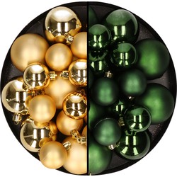 Kerstversiering kunststof kerstballen mix goud/donkergroen 6-8-10 cm pakket van 44x stuks - Kerstbal