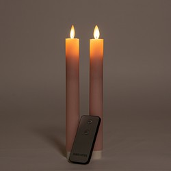Kaarsen set van 2x stuks Led dinerkaarsen lichtroze inclusief afstandsbediening 23 cm - LED kaarsen
