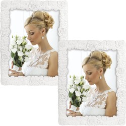 2x stuks kunststof fotolijst wit met bloemen motief geschikt voor een foto van 15 x 20 cm - Fotolijsten