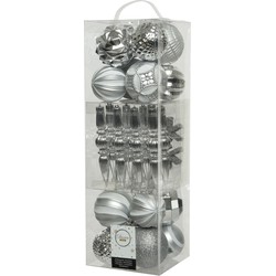 60x stuks kunststof kerstballen en ornamenten zilver mix - Kerstbal