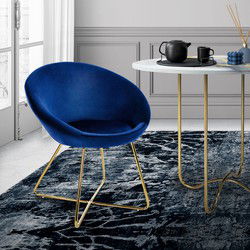 Eetkamerstoel met ronde rugleuning in blauw fluweel met goudkleurige metalen poten ML design