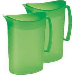 Juypal Schenkkan/waterkan - 2x - groen - 2 liter - kunststof - L20 x H23 cm - met deksel - Schenkkannen