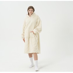 Geen merk SOPHIE Oversized Hoodie - 70x110 cm - Hoodie & deken in één - extra grote kabeltrui met capuchon - Bone White - offwhite - Dutch Decor Limited Collection