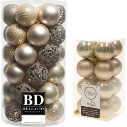 Kerstversiering kunststof kerstballen parel/champagne 4-6 cm pakket van 53x stuks - Kerstbal