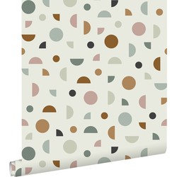 ESTAhome behang grafisch motief lichtbeige, oudroze en mintgroen - 0,53 x 10,05 m - 139277