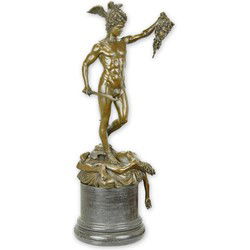 A BRONZE SCULPTURE OF PERSEUS WITH THE HEAD OF MEDUSA