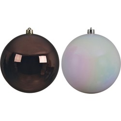 Kerstversieringen set van 2x grote kunststof kerstballen donkerbruin en parelmoer wit 20 cm glans - Kerstbal