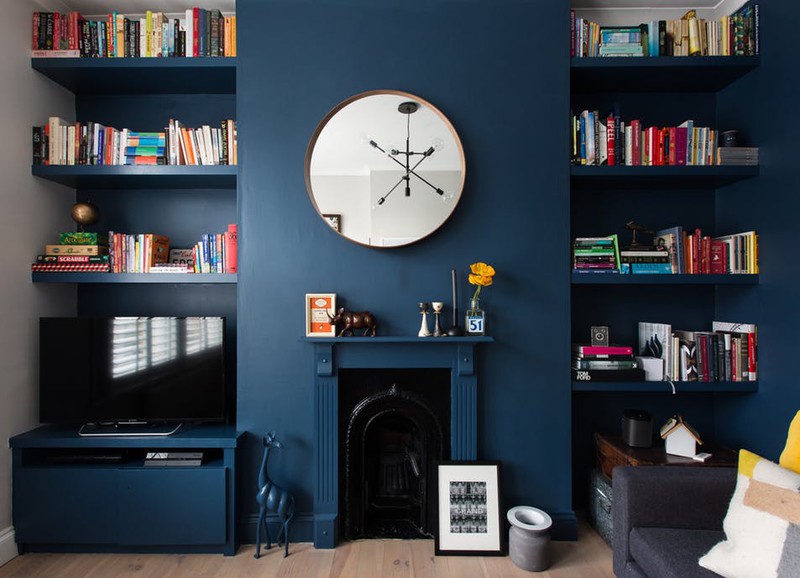 Shop the look: donkerblauwe woonkamer