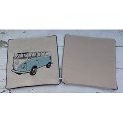 Kussens met lichtblauw VW busje van stevige Gobelin stof - 45x45 cm