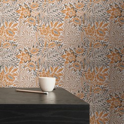 Livingwalls behang bloemmotief oranje, beige, wit en zwart - 53 cm x 10,05 m - AS-390582