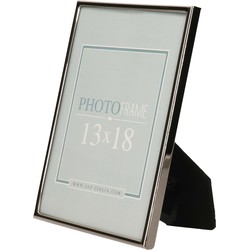 Metalen fotolijst zilver/zwart geschikt voor een foto van 13 x 18 cm - Fotolijsten