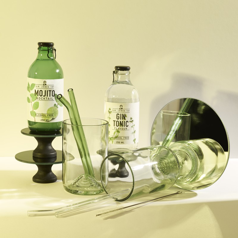 Duurzame gerecyclede glazen gemaakt van wijnflessen cocktail mix set