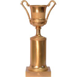 Bronzen urn op standaard