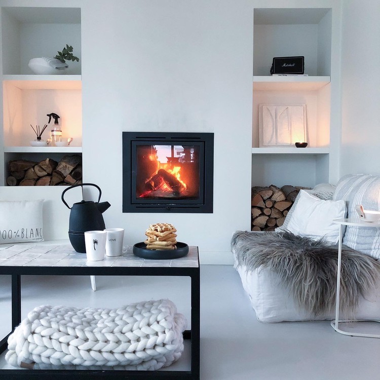 minimalistische-woonkamer-zacht-haard