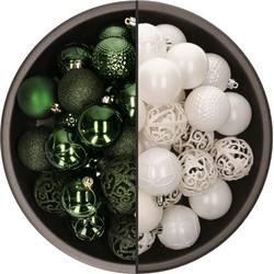 74x stuks kunststof kerstballen mix van wit en donkergroen 6 cm - Kerstbal