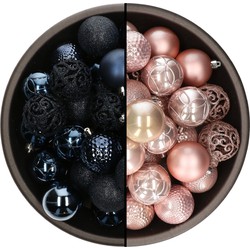 74x stuks kunststof kerstballen mix van donkerblauw en lichtroze 6 cm - Kerstbal